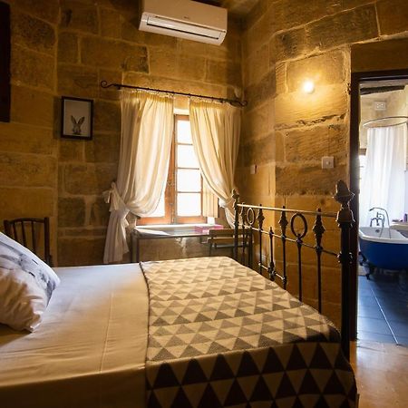 The Burrow Guest House Tarxien Eksteriør bilde