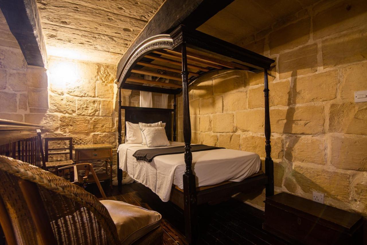 The Burrow Guest House Tarxien Eksteriør bilde