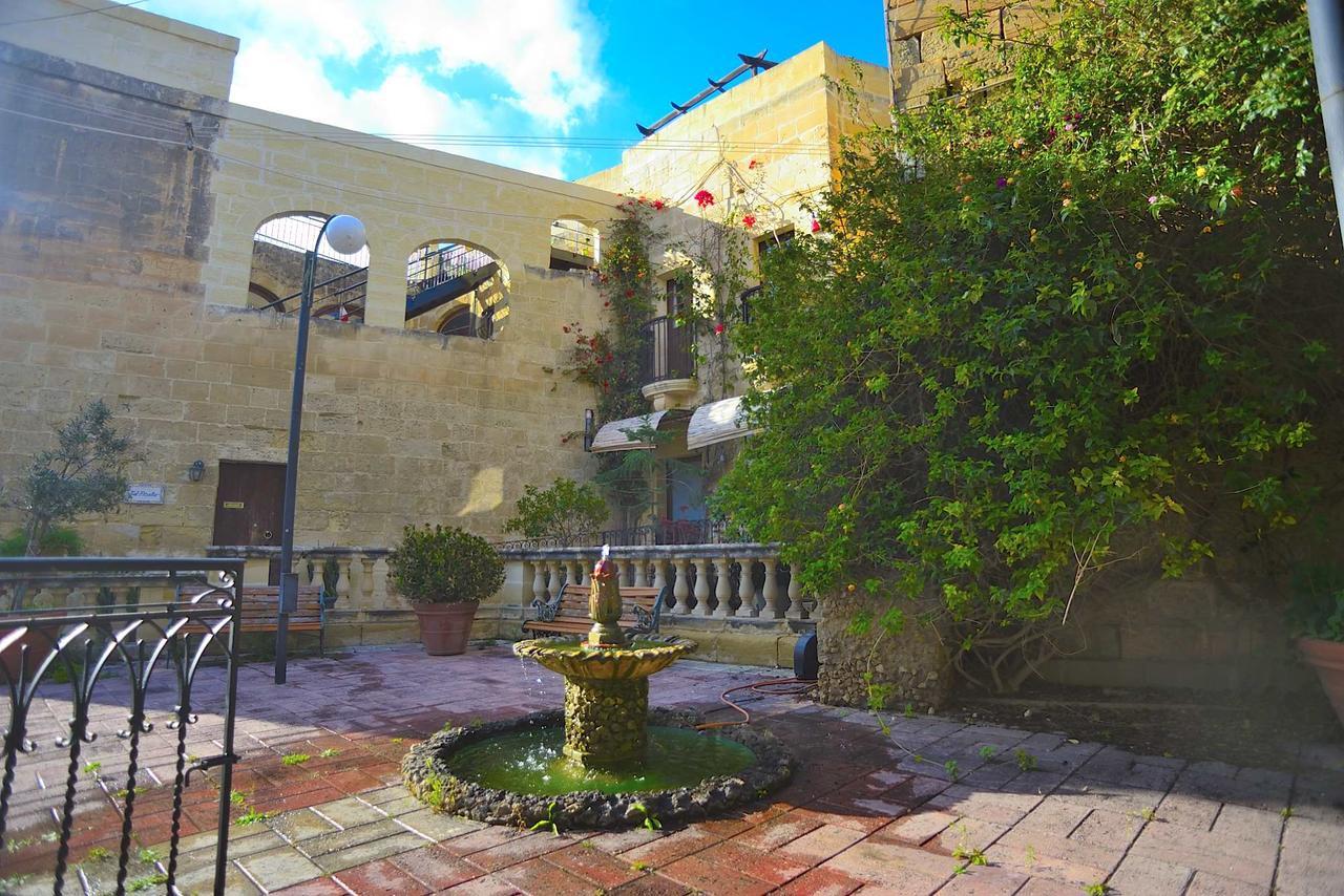 The Burrow Guest House Tarxien Eksteriør bilde
