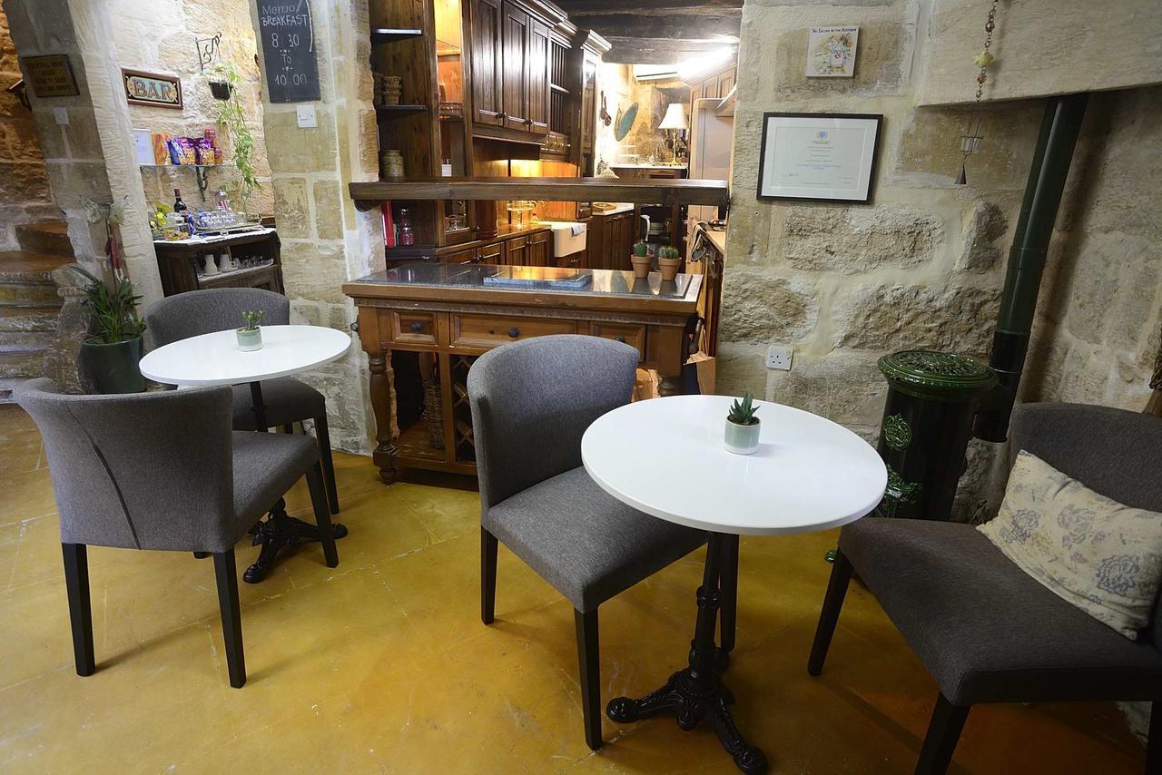 The Burrow Guest House Tarxien Eksteriør bilde