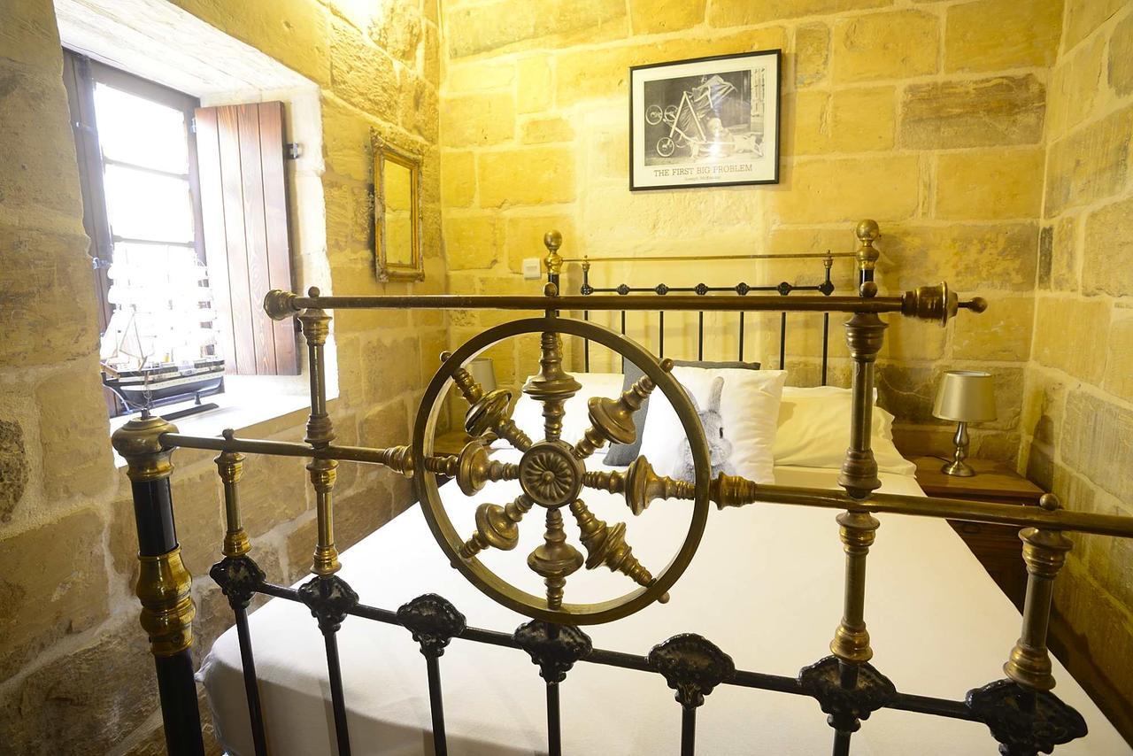 The Burrow Guest House Tarxien Eksteriør bilde